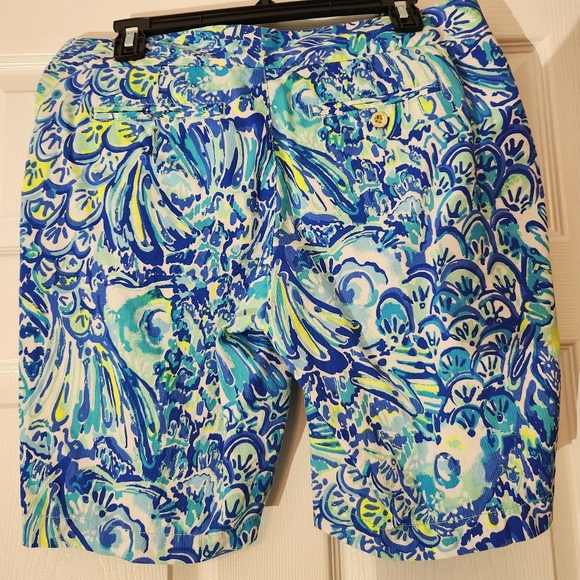 Lilly Pulitzer Chipper shorts sz 6 - Picture 2 of 3